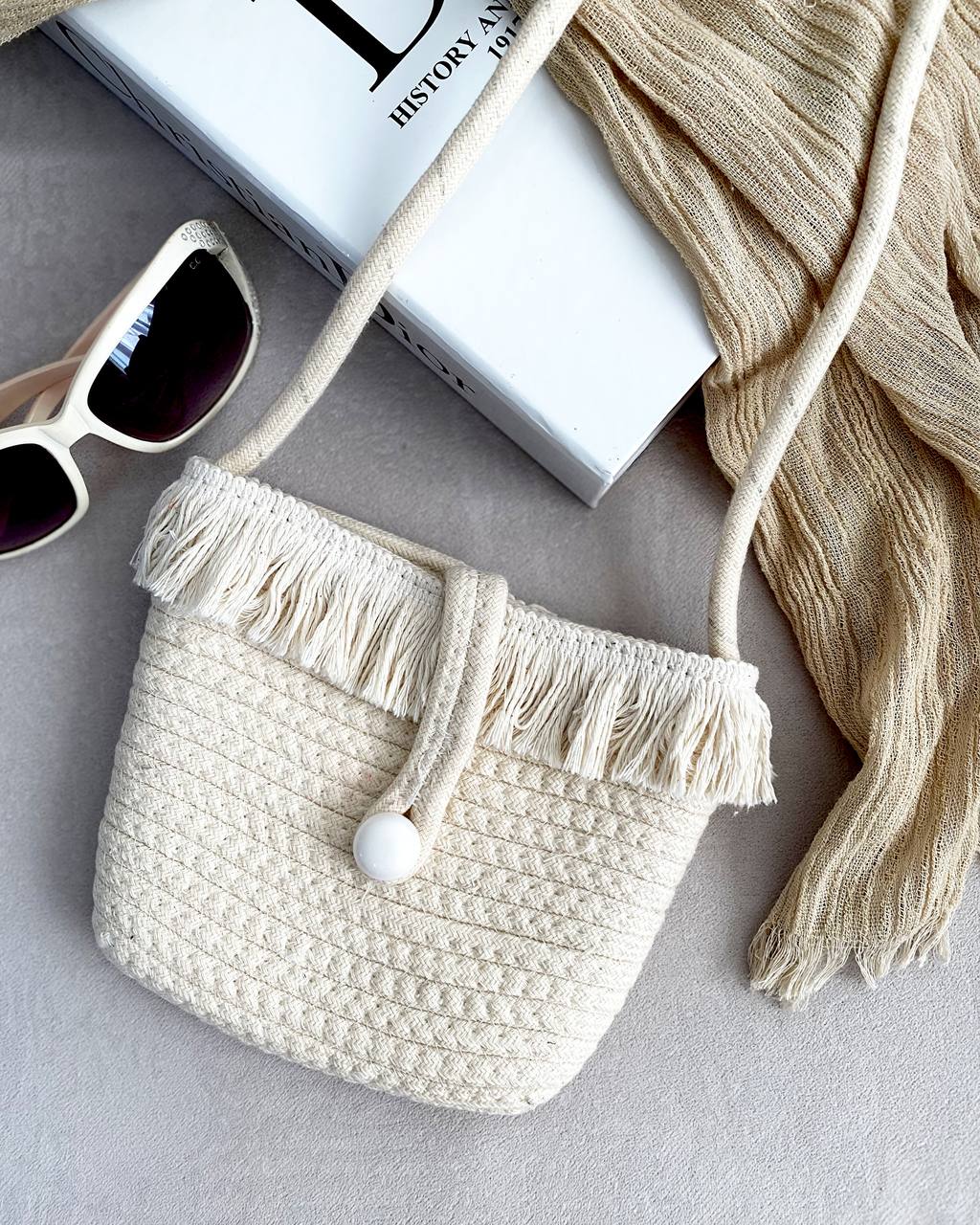 0B1BC041-3109-4D7A-9C56-D459B7D61605 کیف کنفی دوشی ریش ریش - تصویر 1